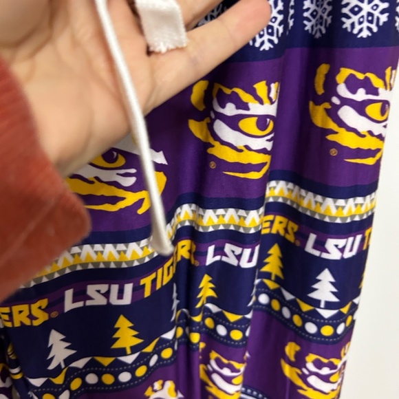 LSU Tigers Men's Medium Winter Holiday Pajama Bottoms Fandom Christmas - Picture 3 of 9